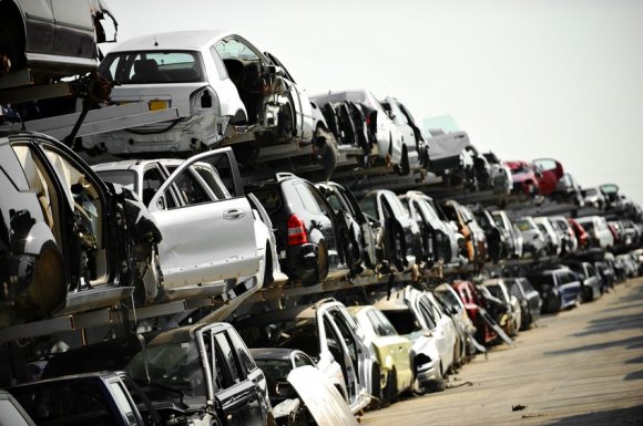 Enlèvement gratuit de voiture par épaviste au Péage-de-Roussillon