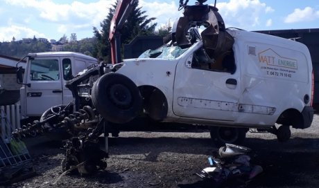 Enlèvement d'une voiture accidentée